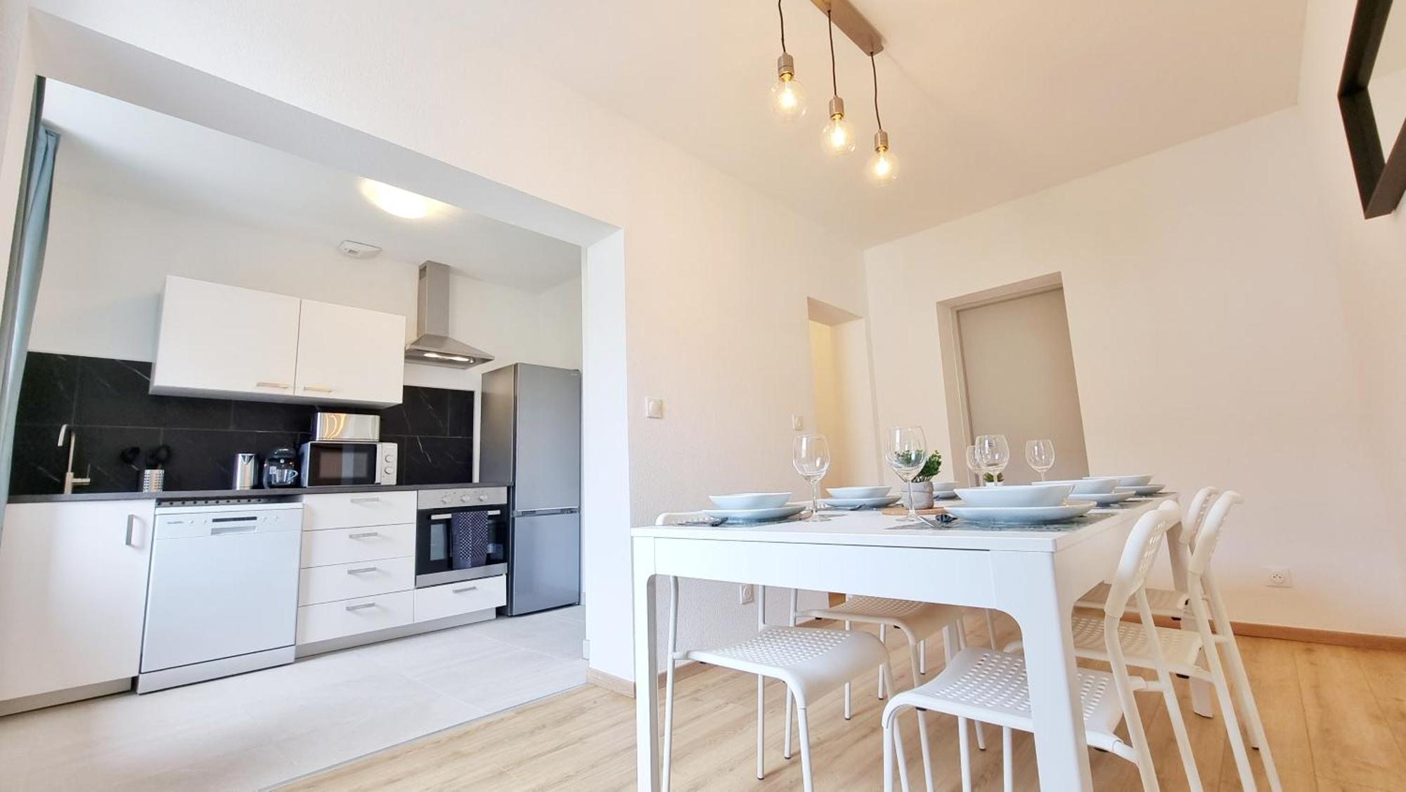 Le Triplex - 5 Chambres - 10 Pers- Fibre - Relax Bnb Mulhouse Exterior photo